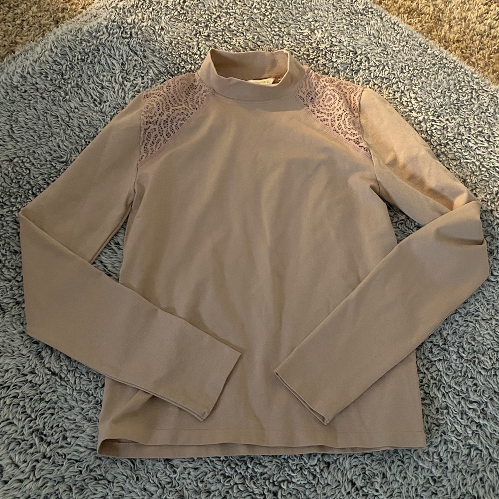 Long Sleeve Shirt⭐️5/$15⭐️